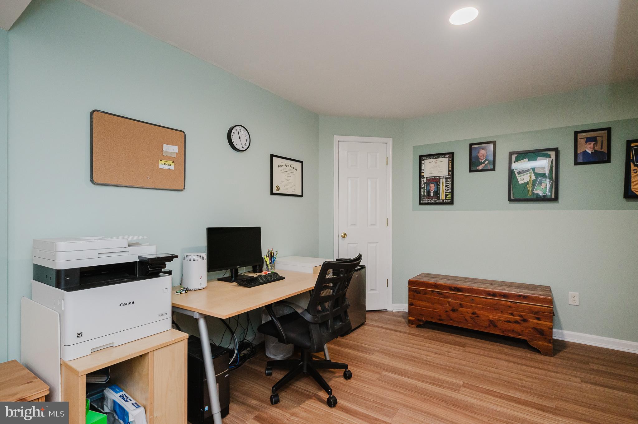 TUCHAHOE FARMS - Residential