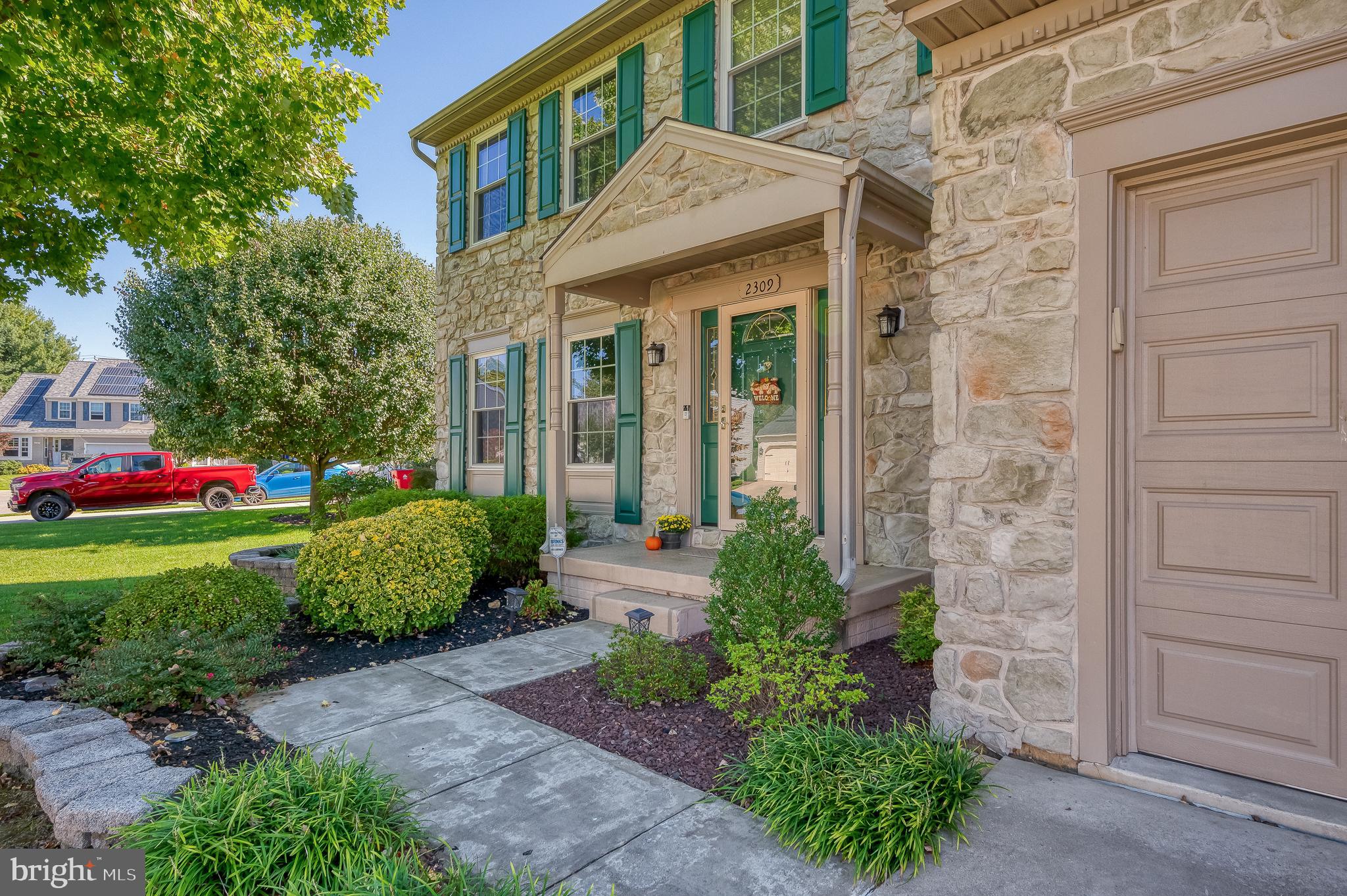 TUCHAHOE FARMS - Residential