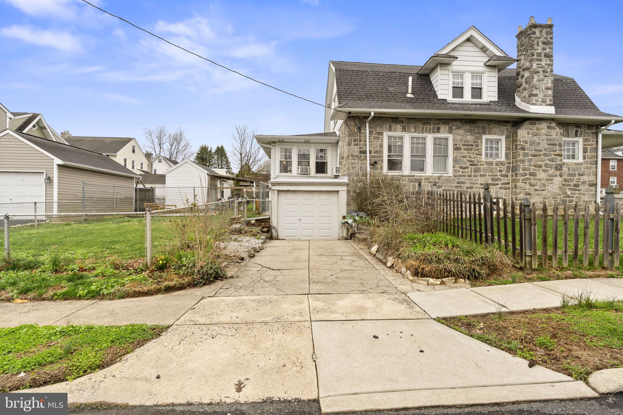 DREXEL HILL - Residential