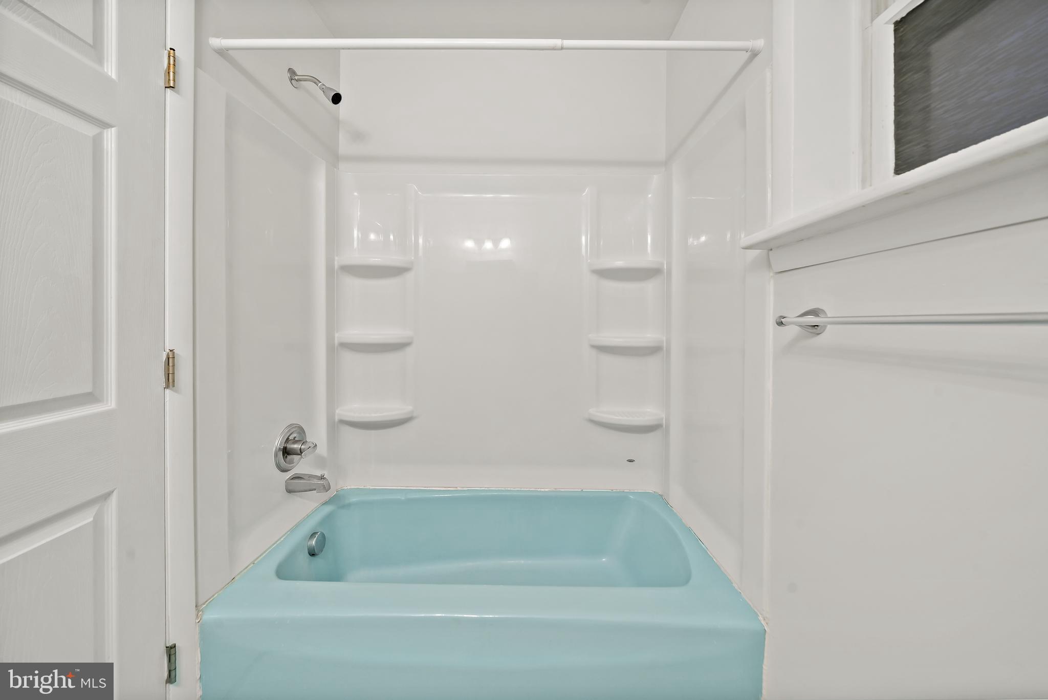 LOWER MOYAMENSING - Residential Lease