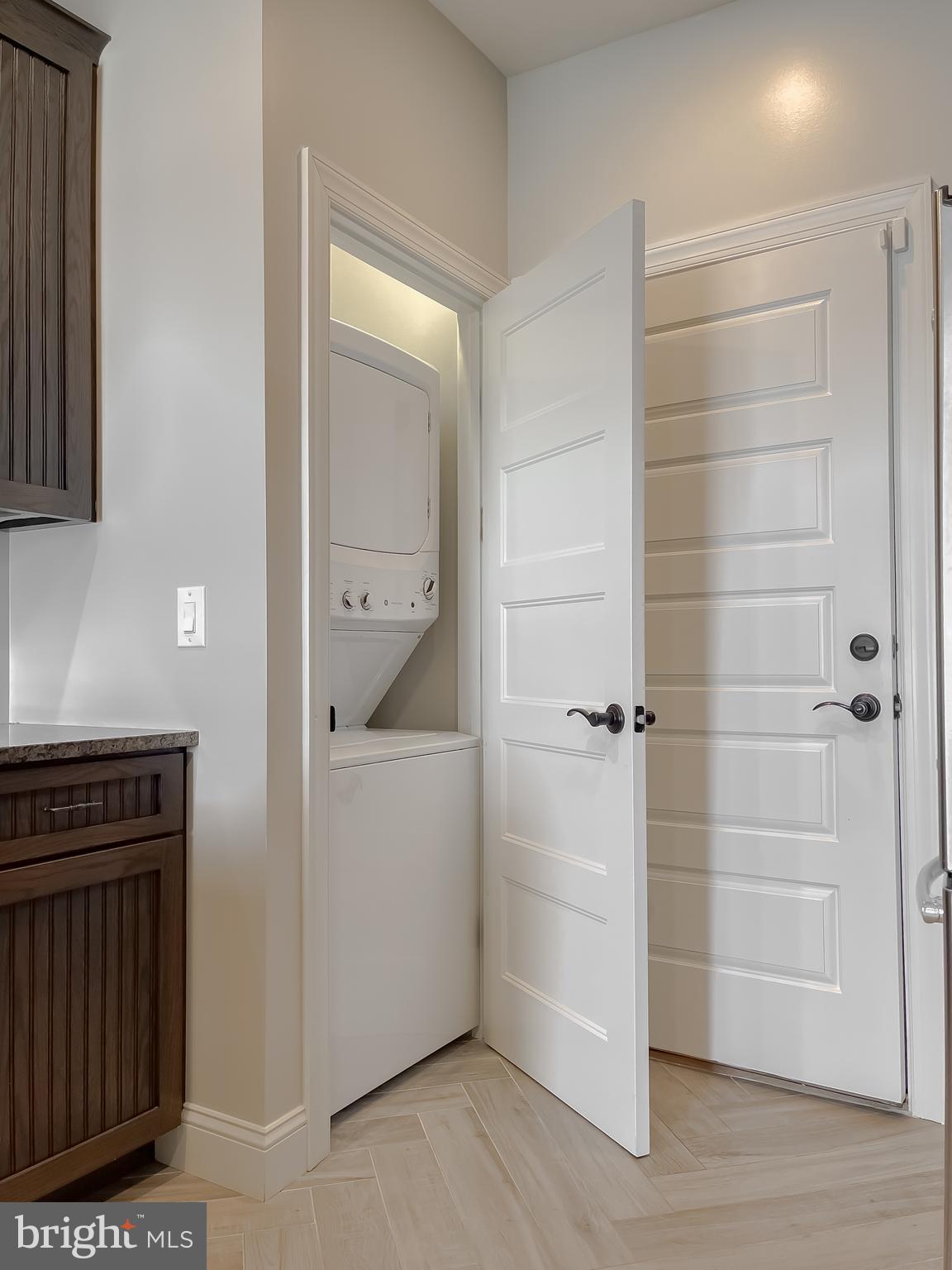 HALF PONE POINT - Residential