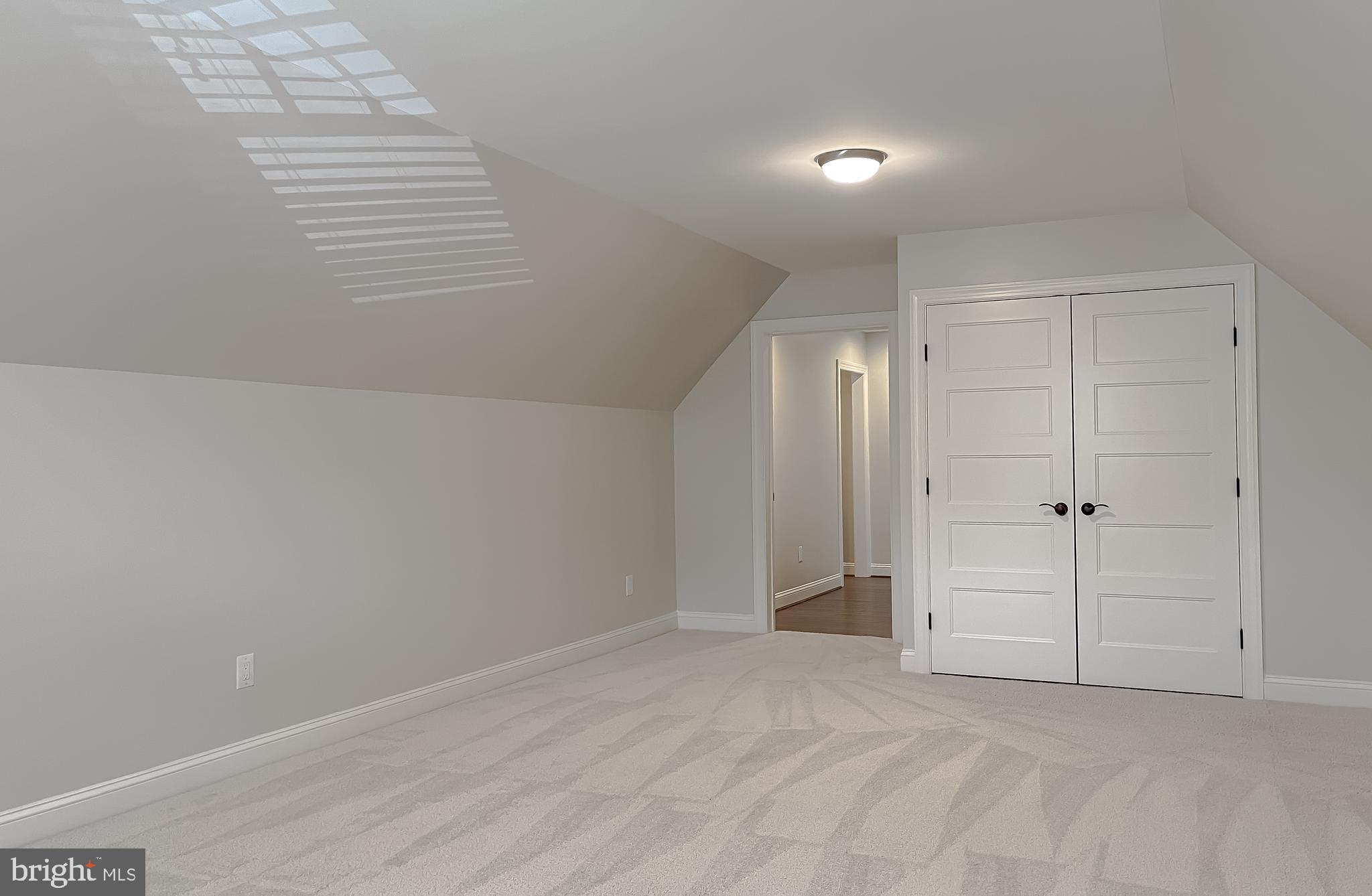 HALF PONE POINT - Residential