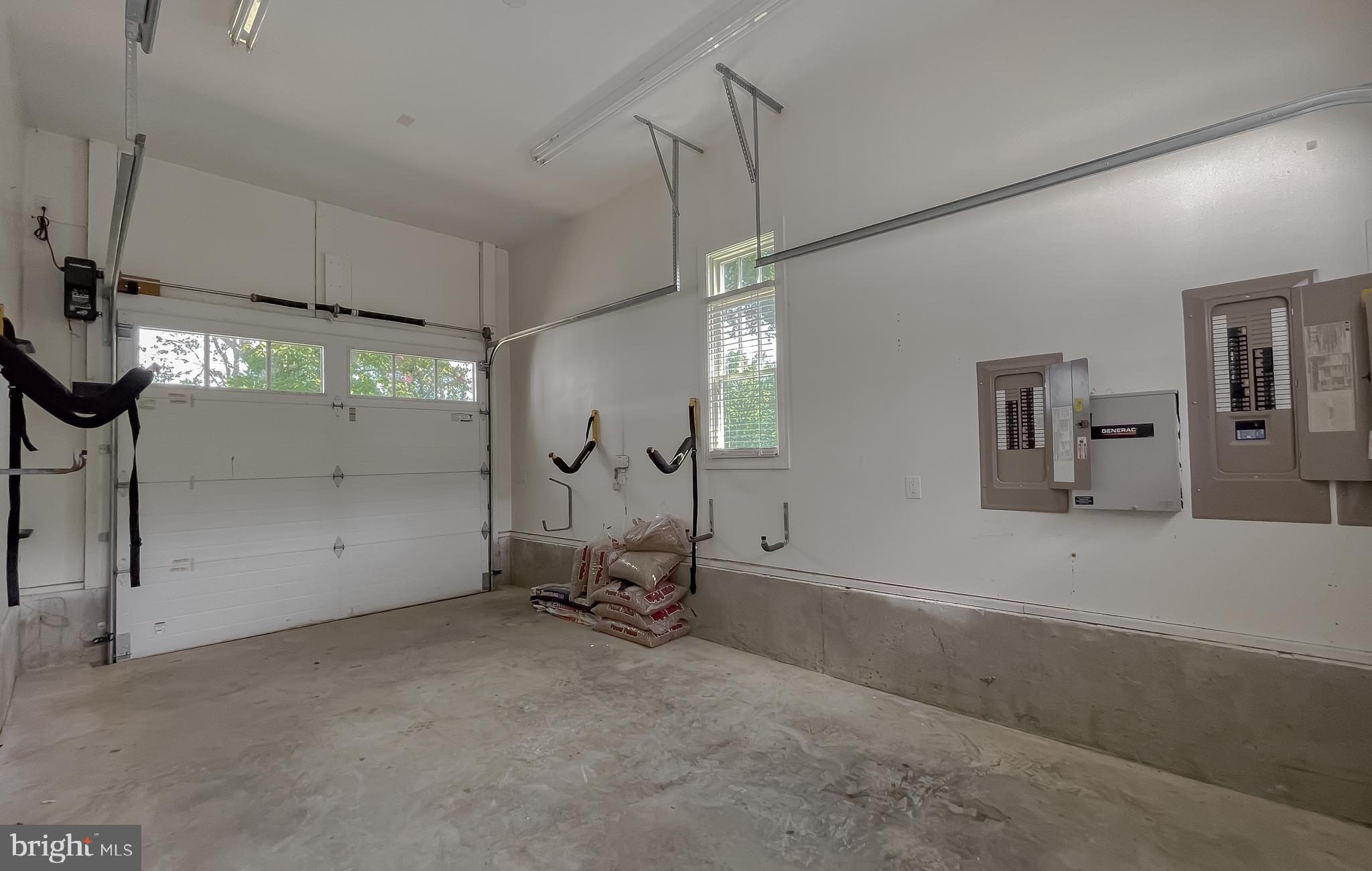 HALF PONE POINT - Residential