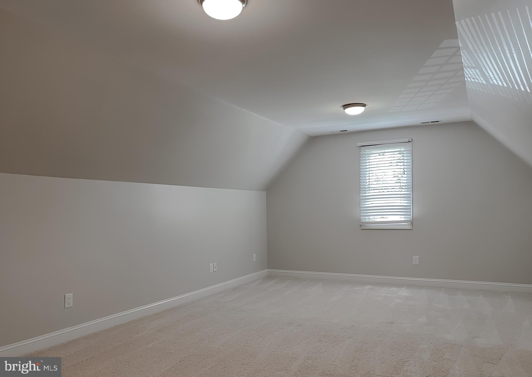 HALF PONE POINT - Residential