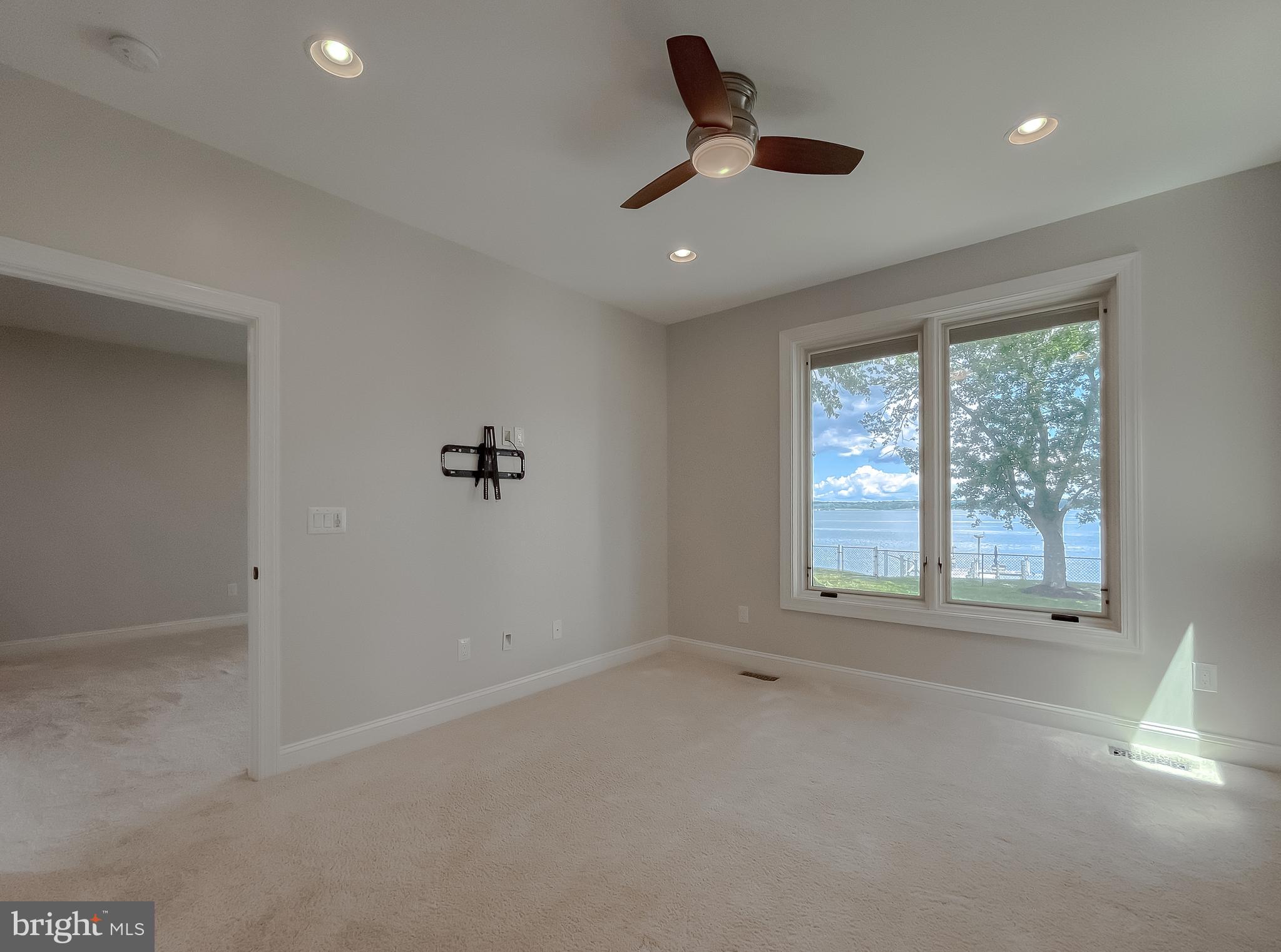 HALF PONE POINT - Residential