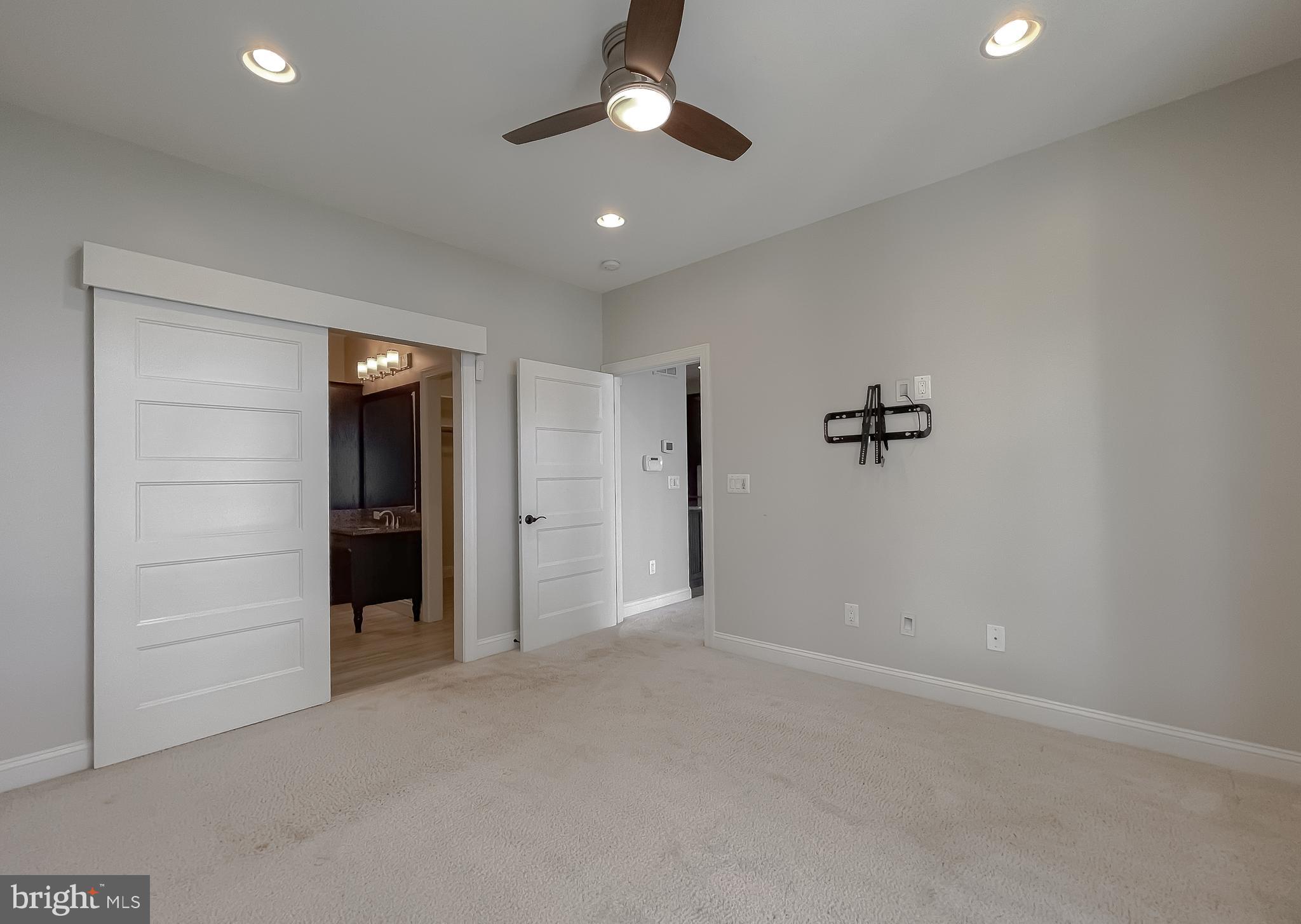 HALF PONE POINT - Residential