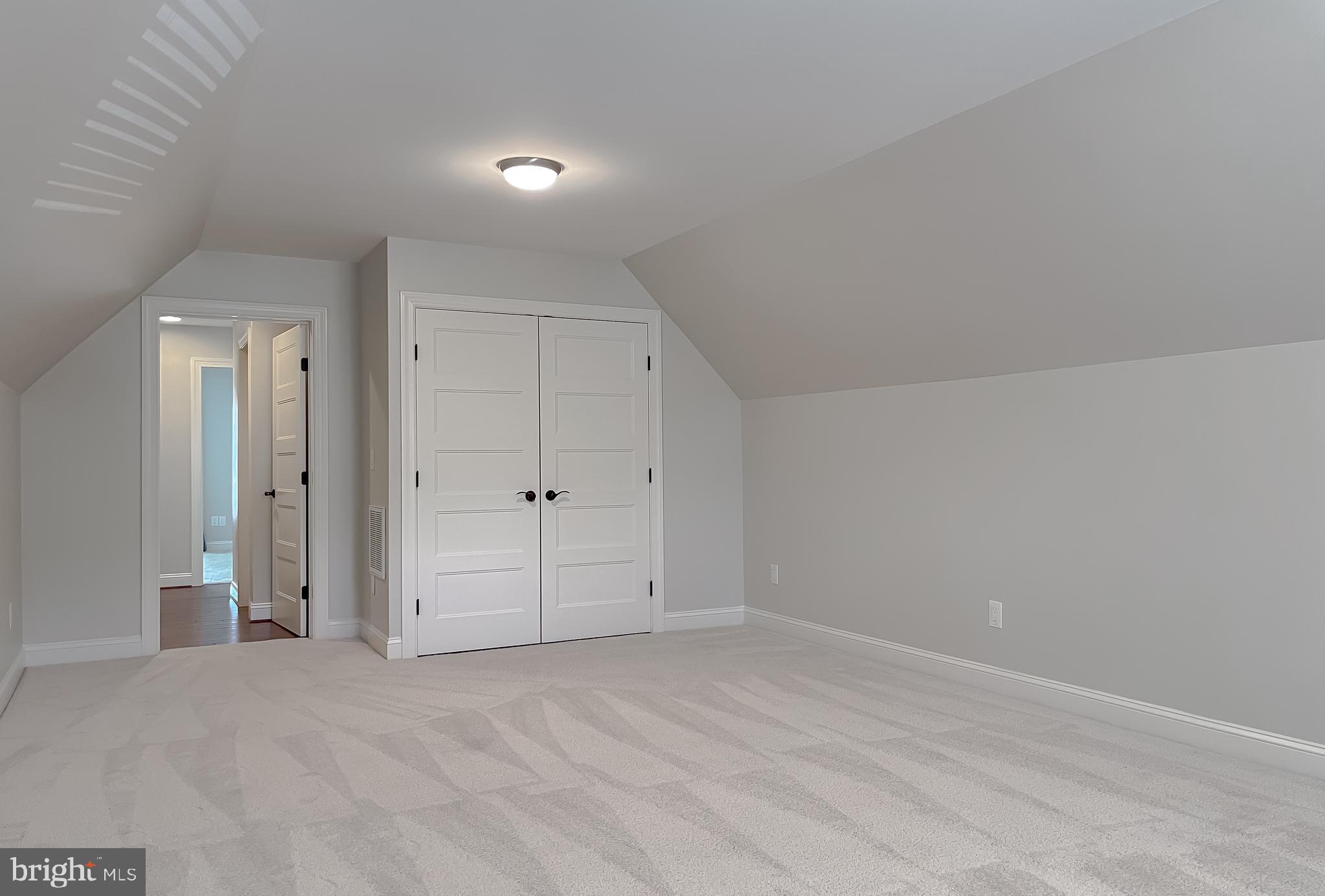 HALF PONE POINT - Residential