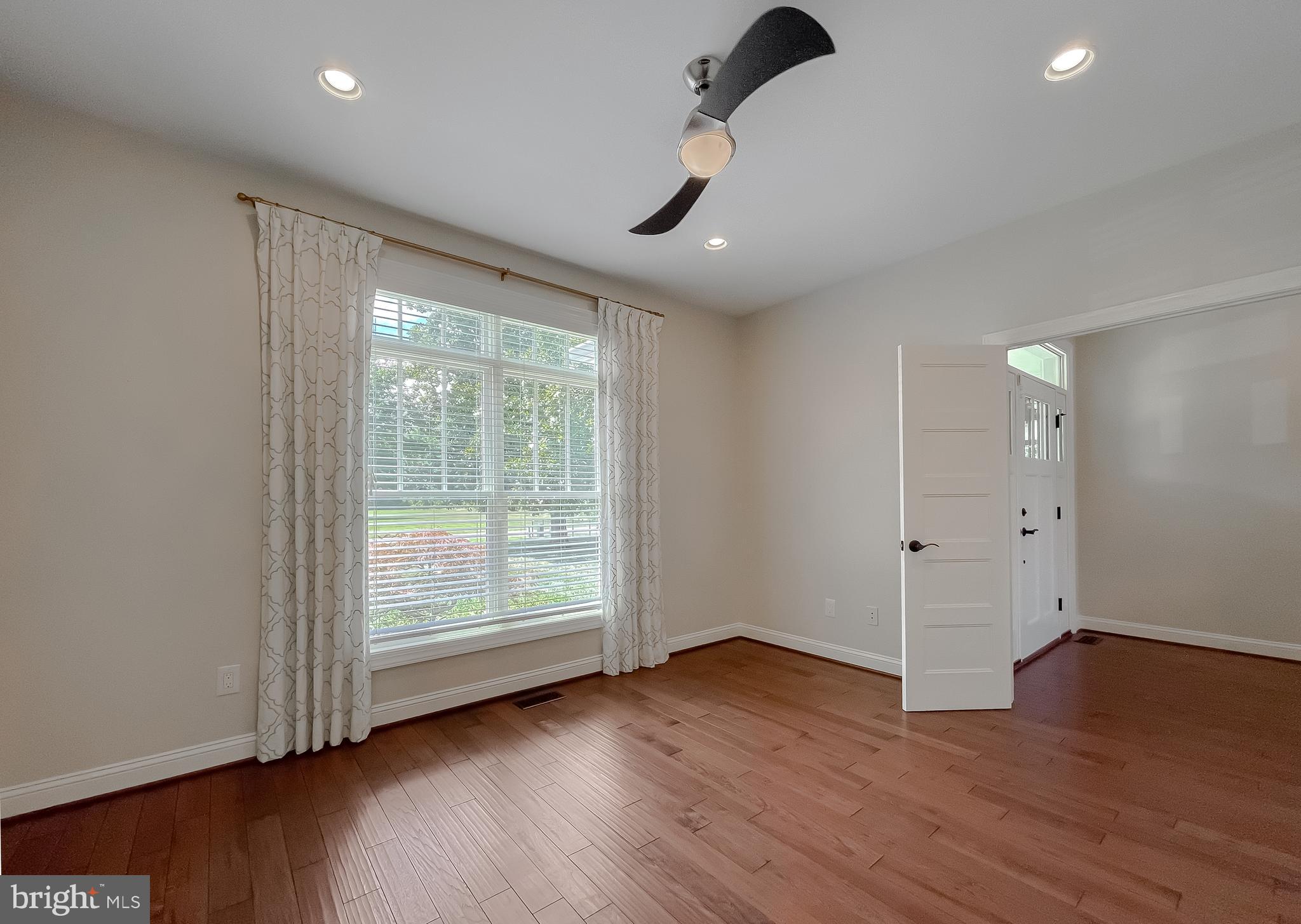 HALF PONE POINT - Residential