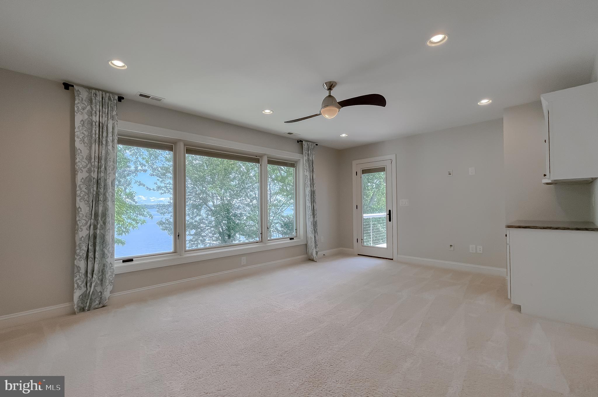 HALF PONE POINT - Residential