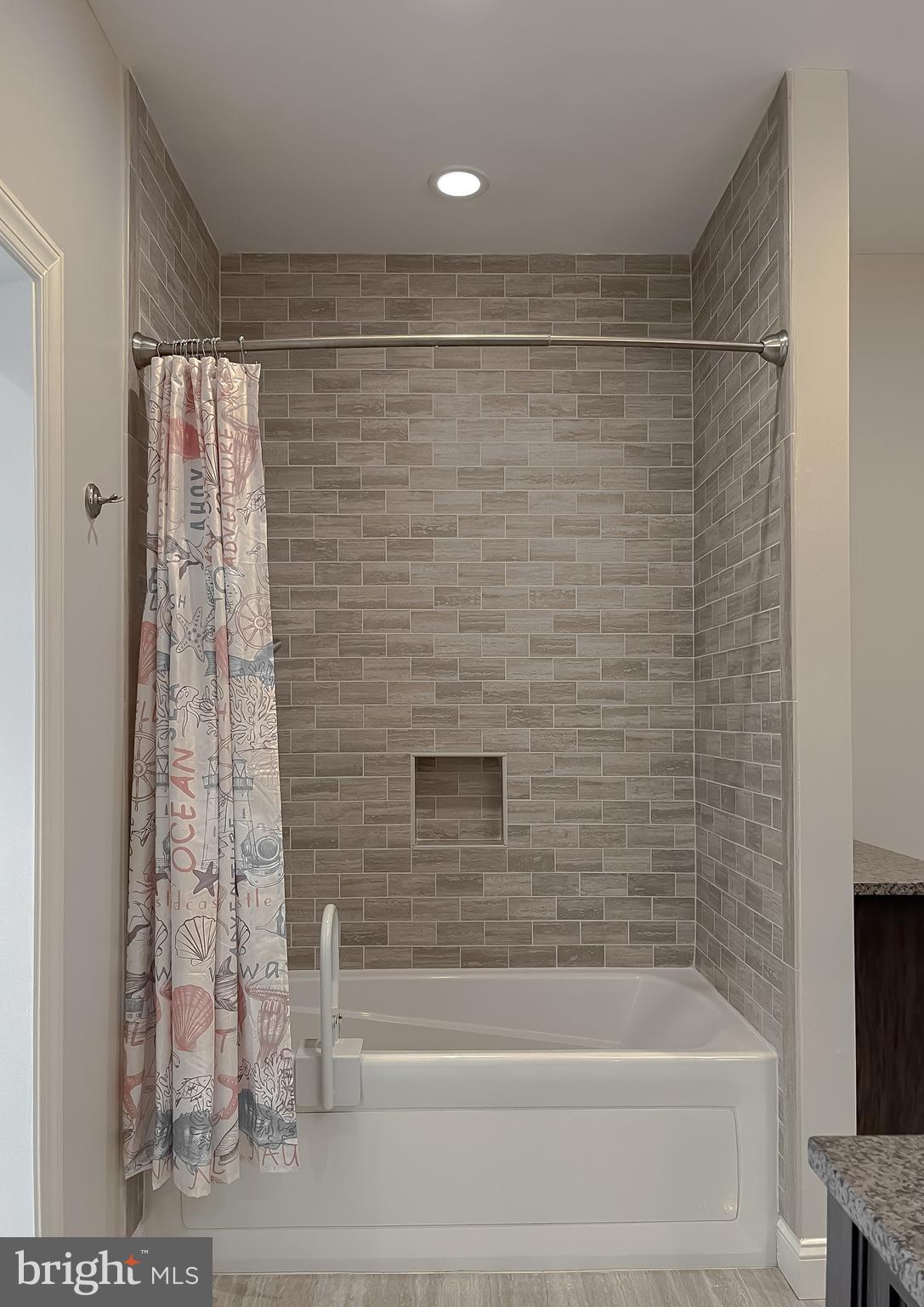 HALF PONE POINT - Residential