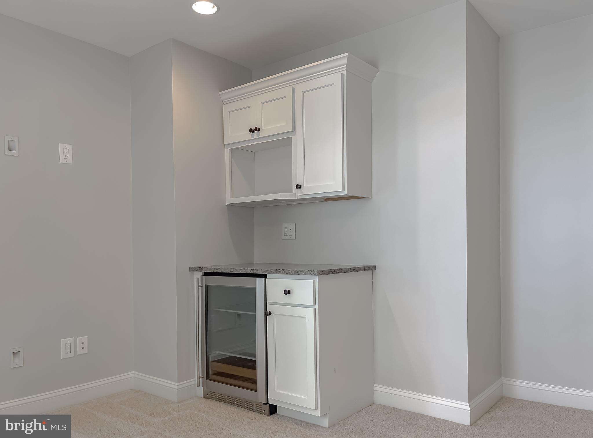 HALF PONE POINT - Residential