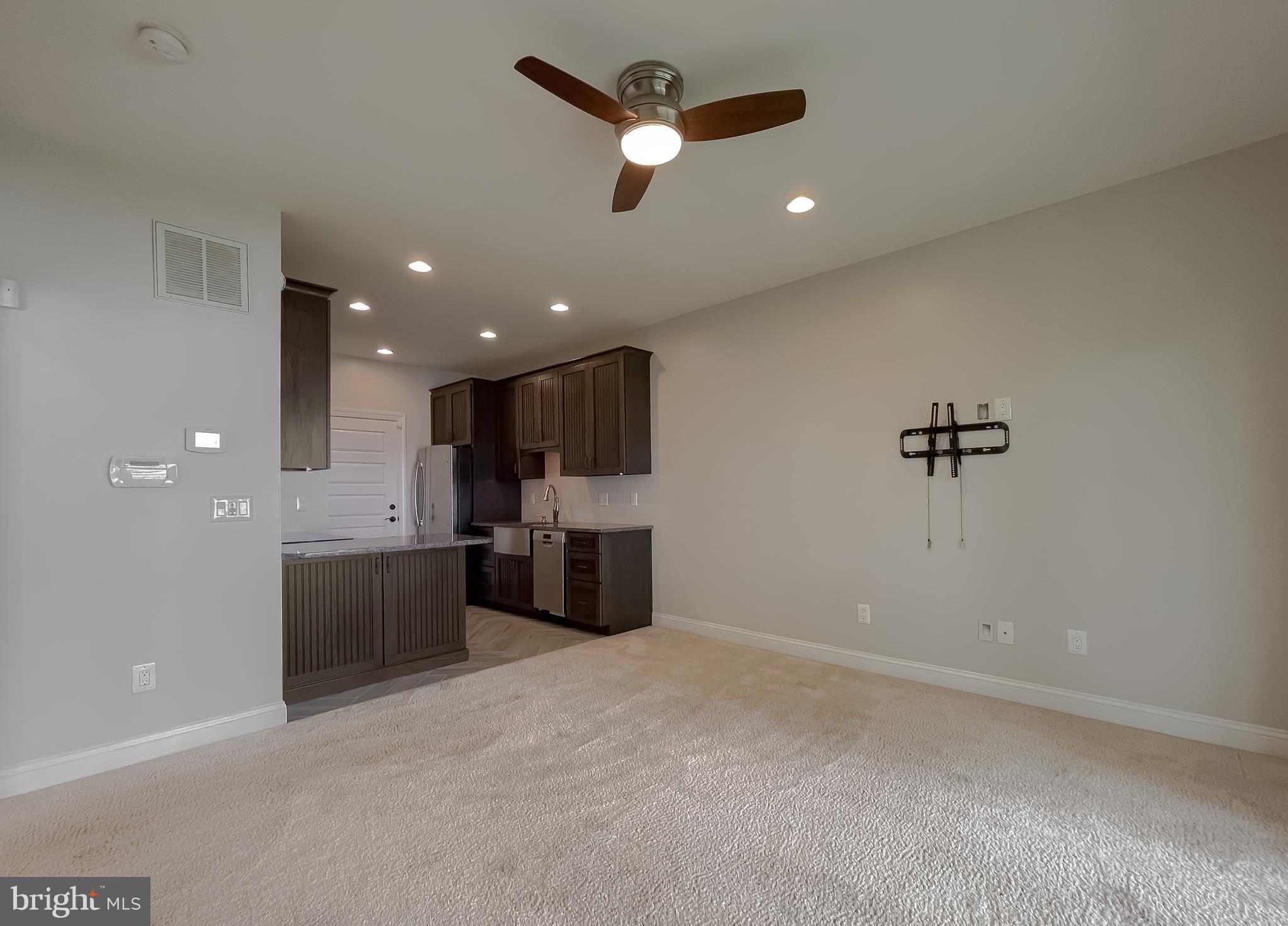 HALF PONE POINT - Residential