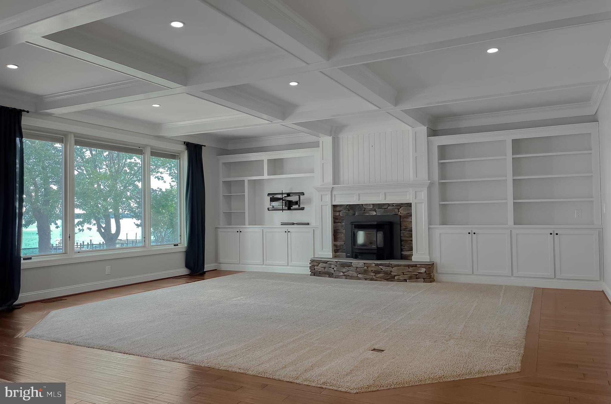 HALF PONE POINT - Residential