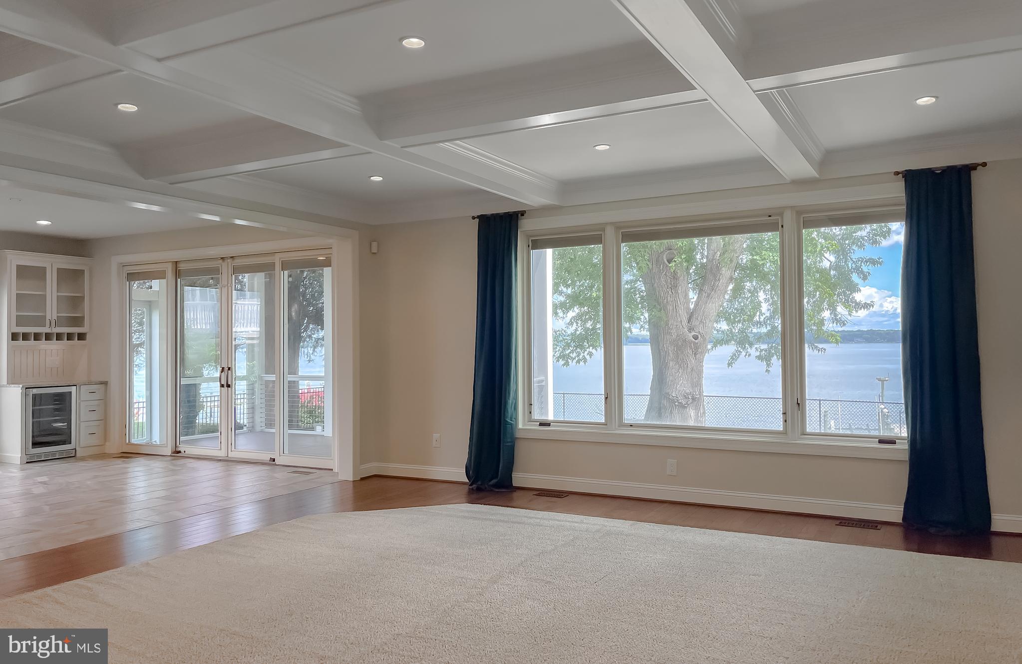 HALF PONE POINT - Residential