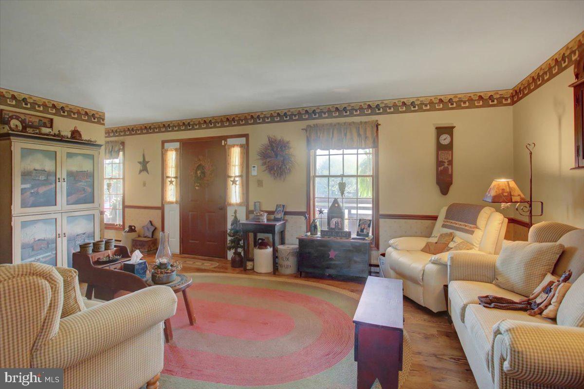 2617 WILLIAMSBURG CIRCLE