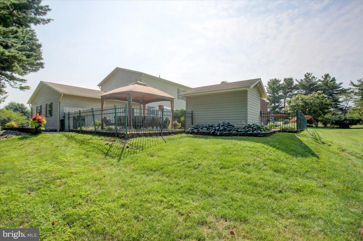 Chambersburg, Pennsylvania 17202, United States, 3 Bedrooms Bedrooms, ,2 BathroomsBathrooms,Residential,Active,178723