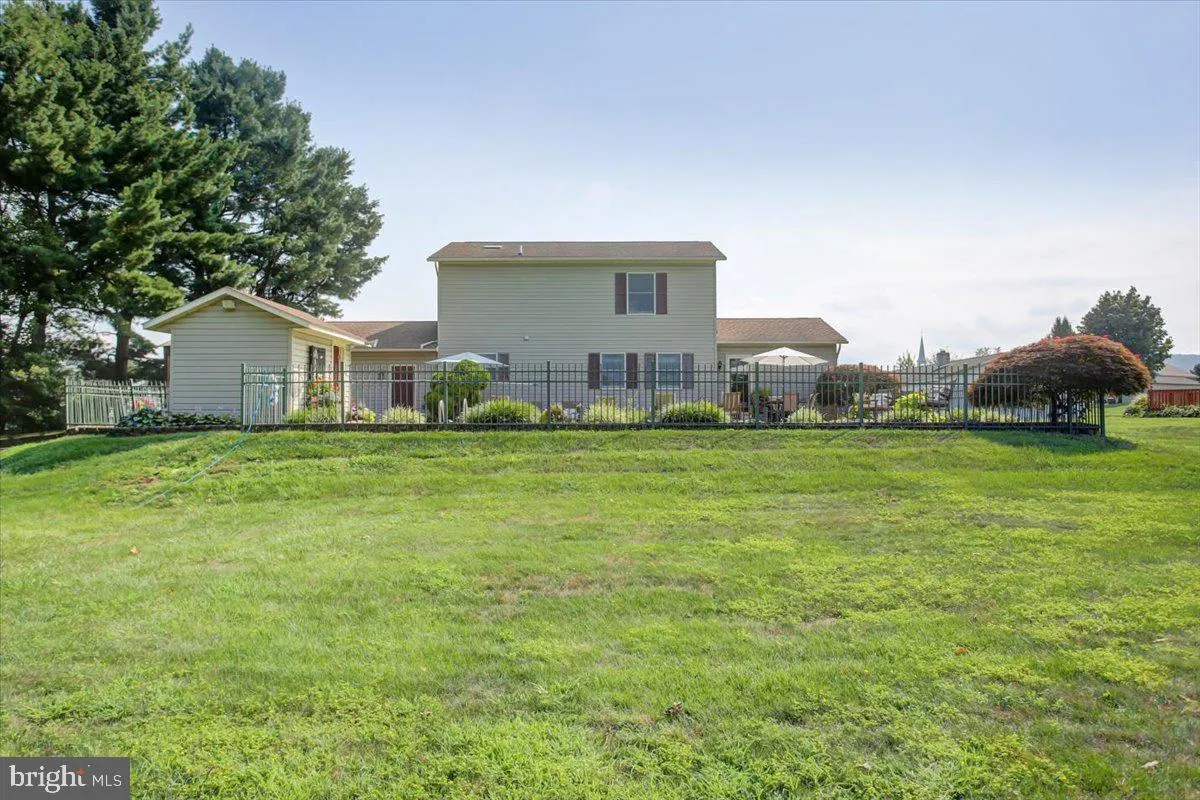 Chambersburg, Pennsylvania 17202, United States, 3 Bedrooms Bedrooms, ,2 BathroomsBathrooms,Residential,Active,178723