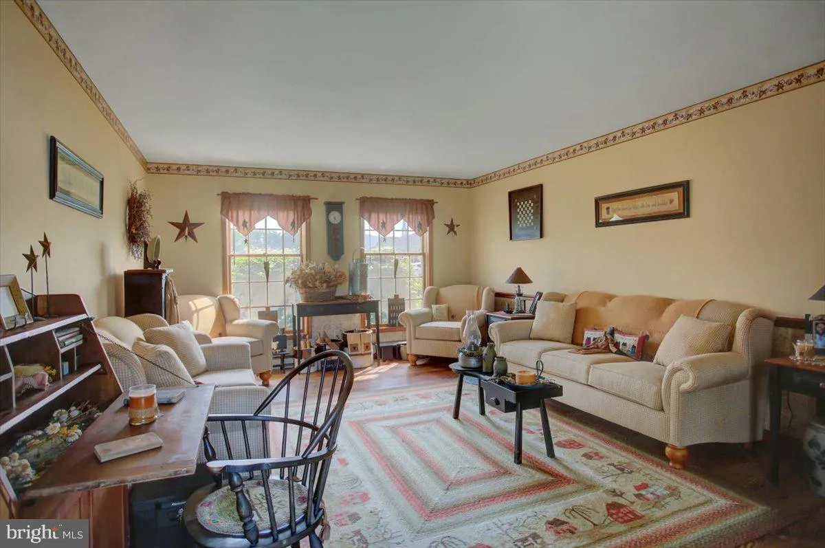 Chambersburg, Pennsylvania 17202, United States, 3 Bedrooms Bedrooms, ,2 BathroomsBathrooms,Residential,Active,178723