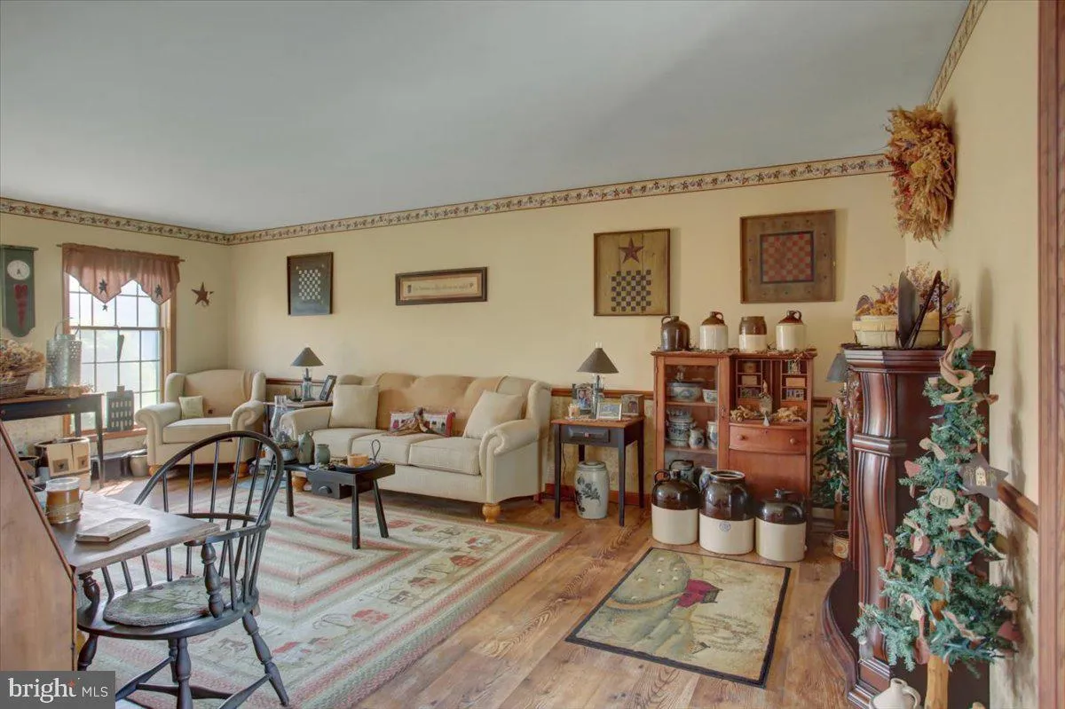 Chambersburg, Pennsylvania 17202, United States, 3 Bedrooms Bedrooms, ,2 BathroomsBathrooms,Residential,Active,178723