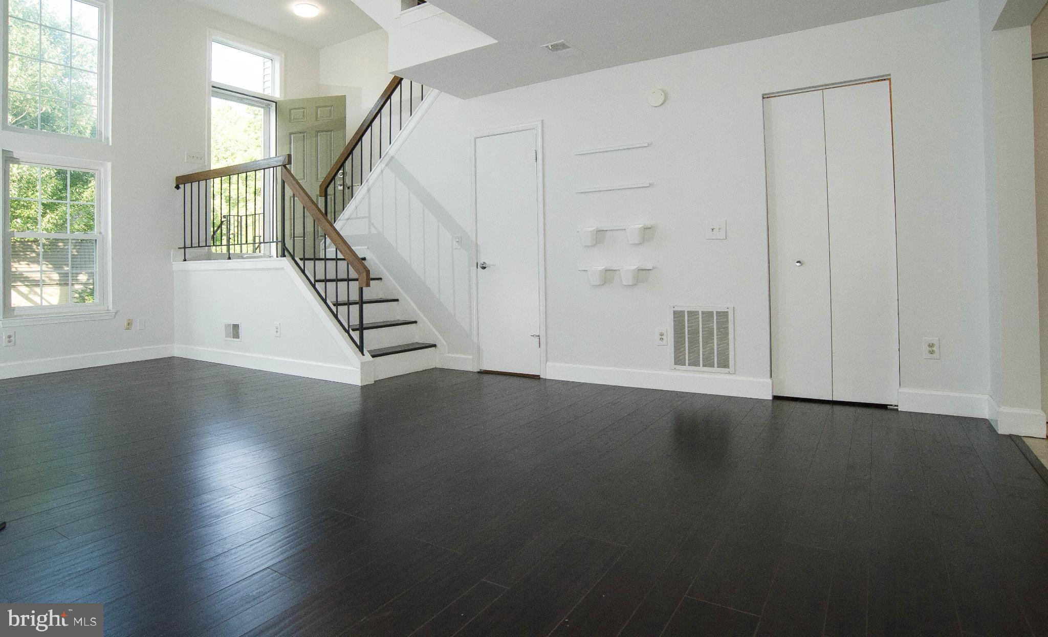 3335 OAKSHADE COURT