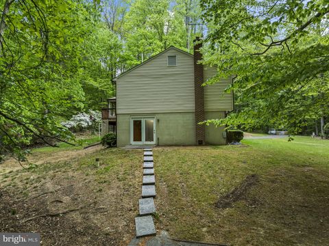 Tiny photo for 16055 Woodlark Drive, BRANDYWINE, MD 20613 (MLS # MDCH2053478)
