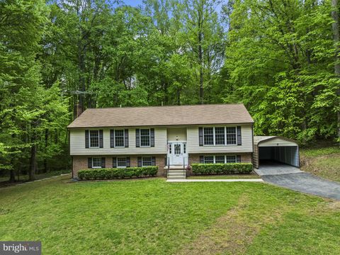 Tiny photo for 16055 Woodlark Drive, BRANDYWINE, MD 20613 (MLS # MDCH2053478)