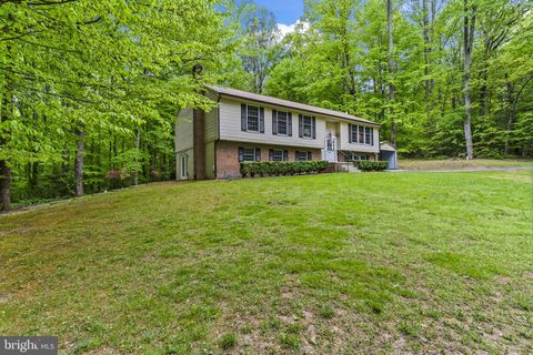 Tiny photo for 16055 Woodlark Drive, BRANDYWINE, MD 20613 (MLS # MDCH2053478)