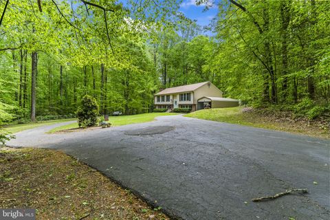 Tiny photo for 16055 Woodlark Drive, BRANDYWINE, MD 20613 (MLS # MDCH2053478)