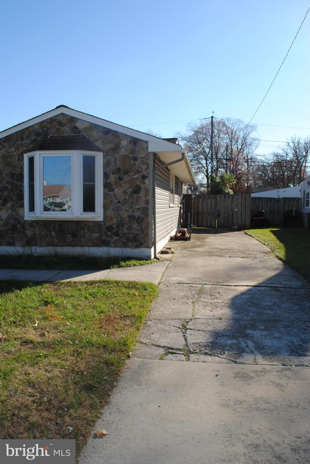 MUNROE GARDENS - Residential