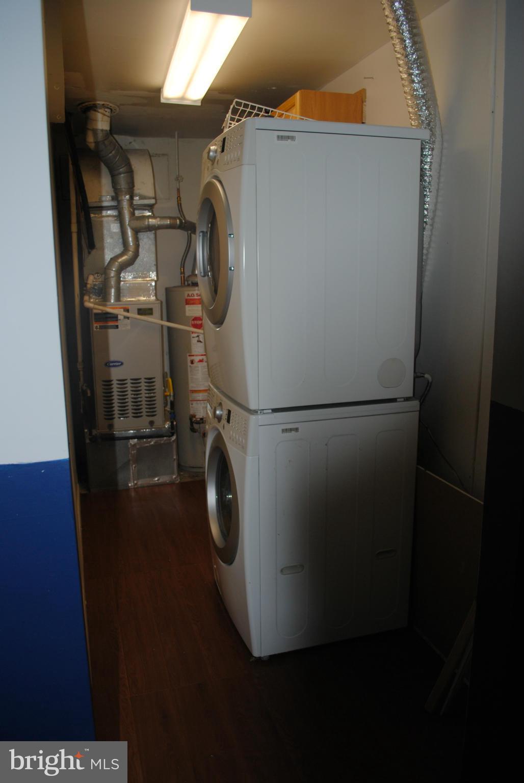 MUNROE GARDENS - Residential