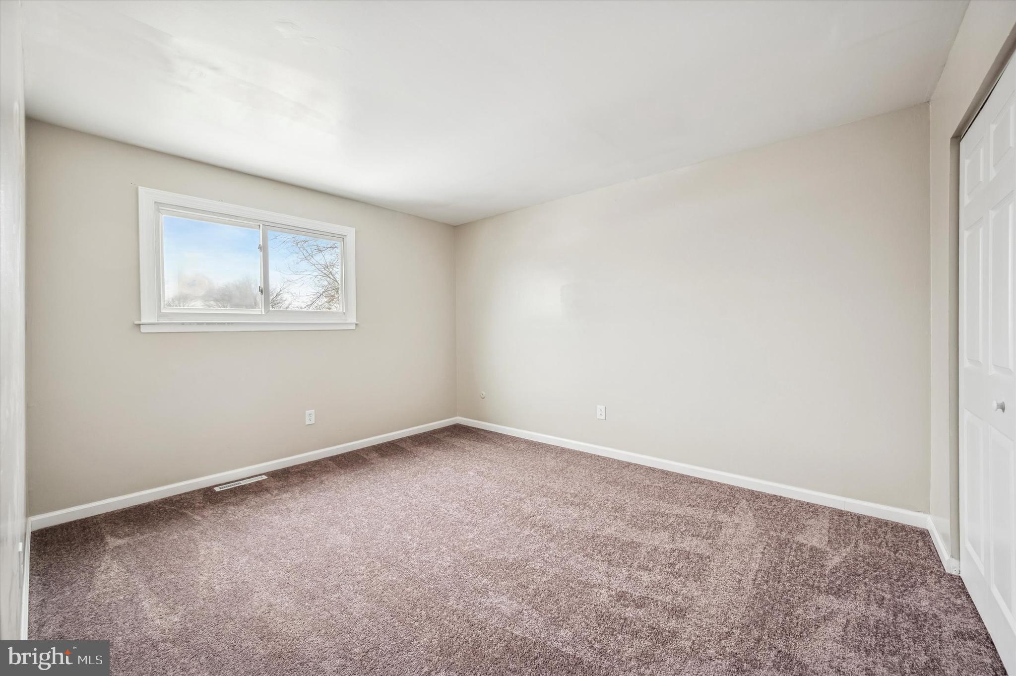 WILLOW KNOLL - Residential