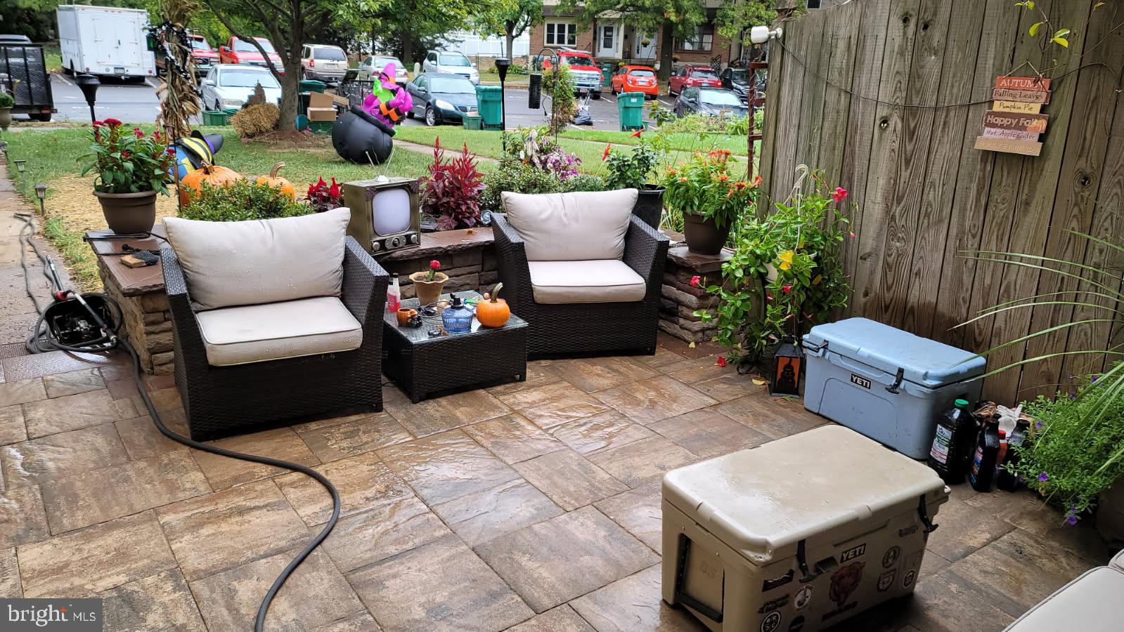 WILLOW KNOLL - Residential