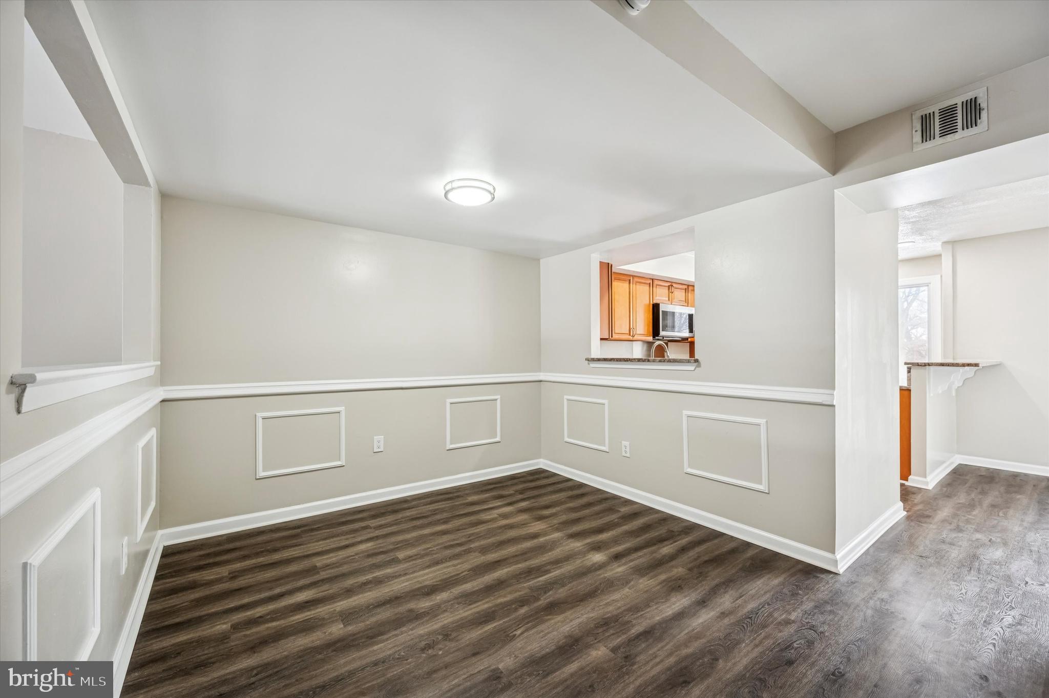 WILLOW KNOLL - Residential