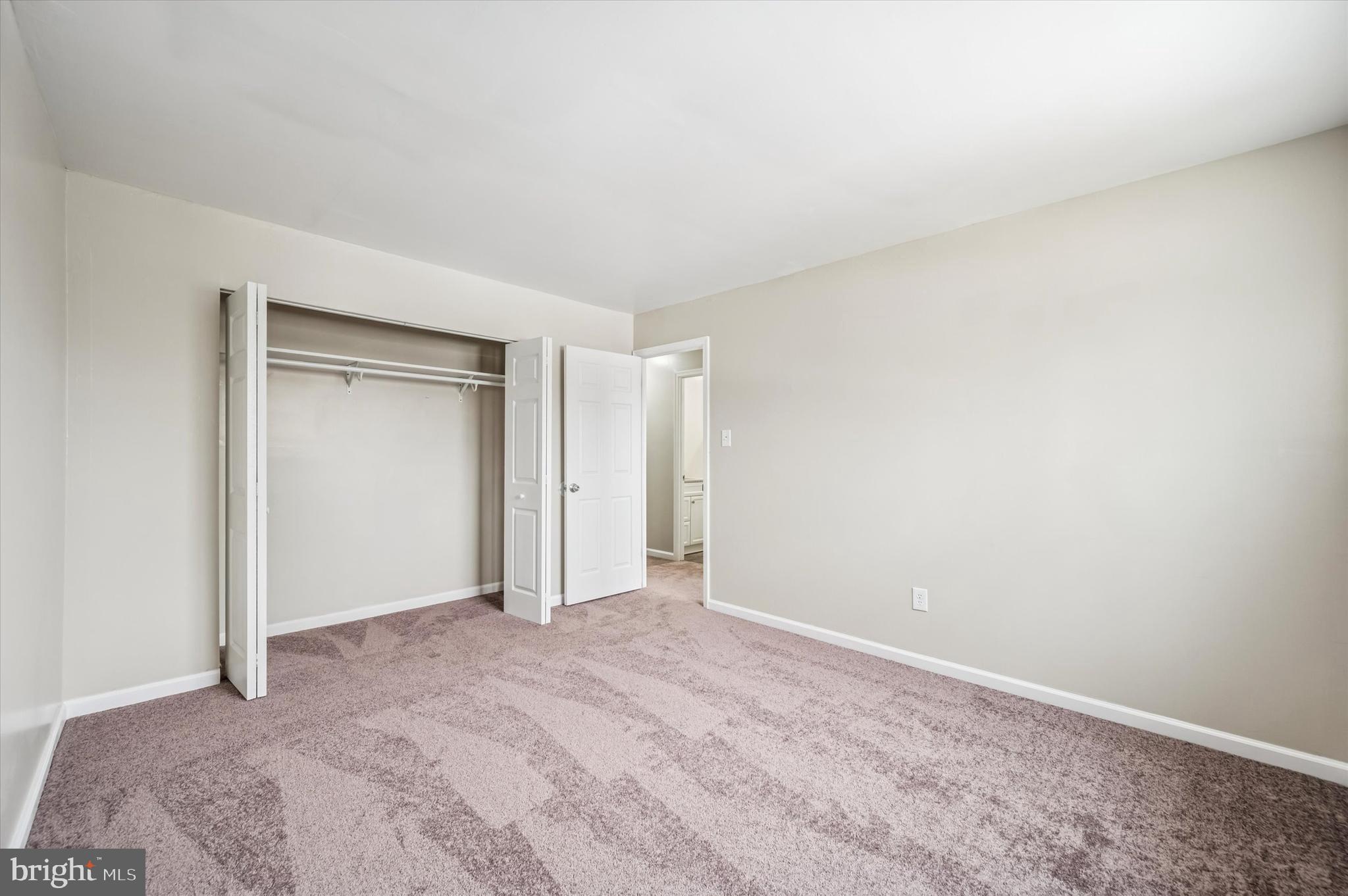 WILLOW KNOLL - Residential