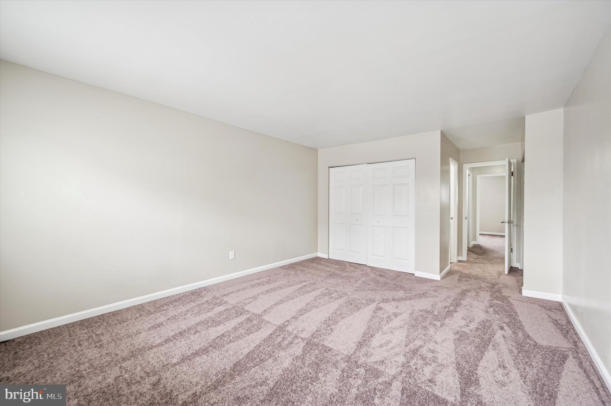 WILLOW KNOLL - Residential