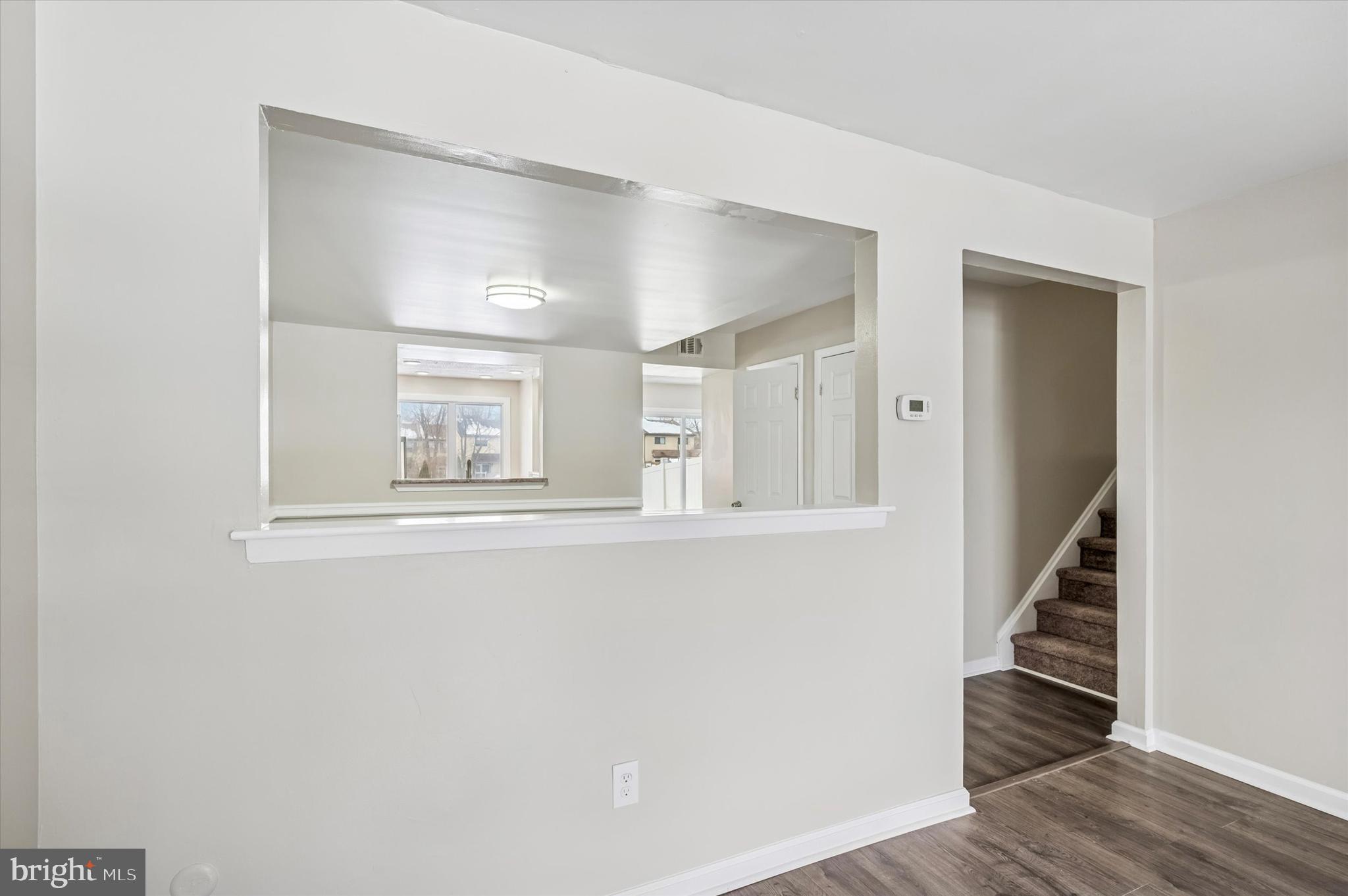 WILLOW KNOLL - Residential