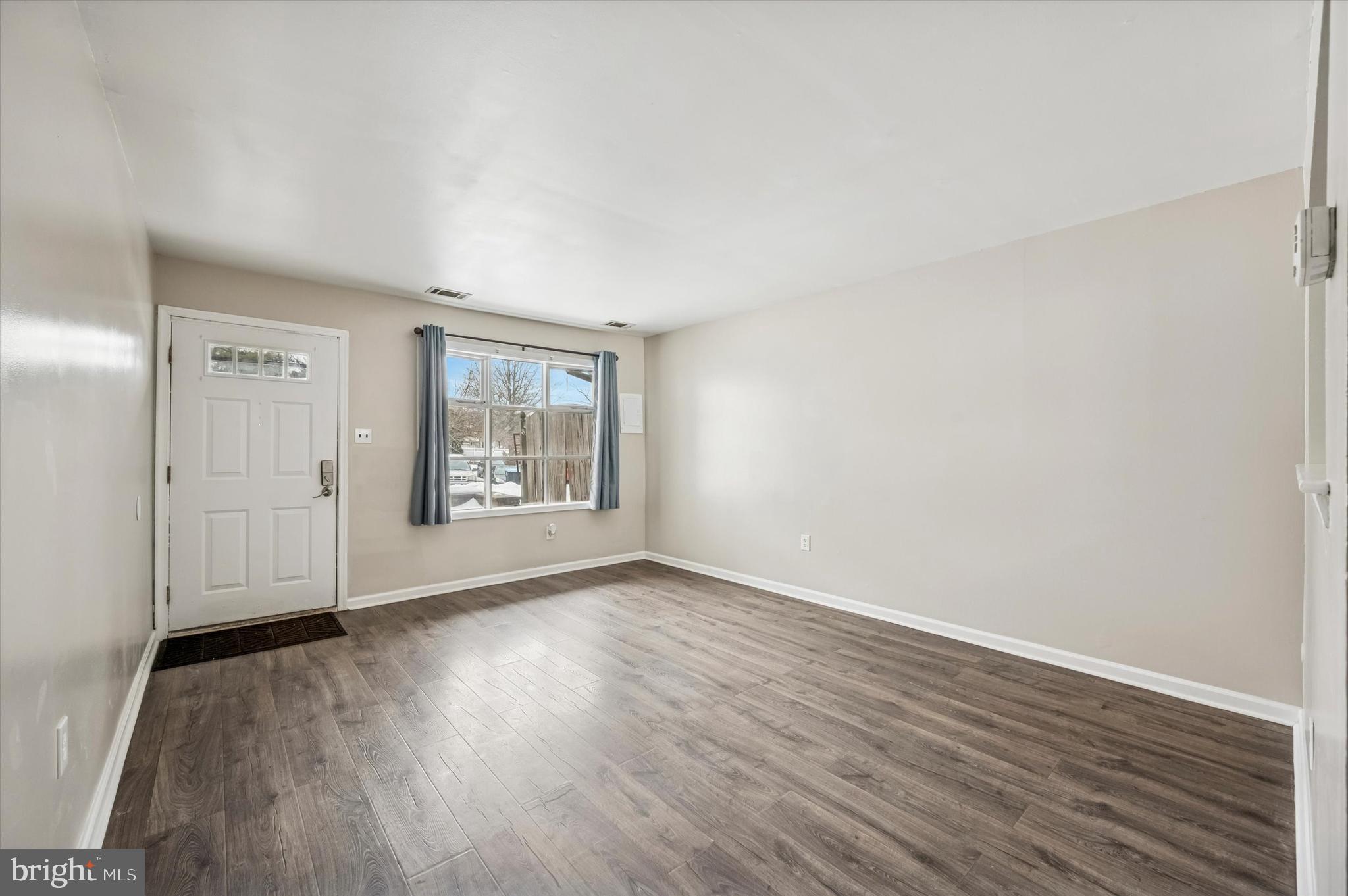 WILLOW KNOLL - Residential