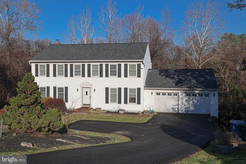 Property photo of 1153 Kettle Pond Lane, Great Falls, VA 22066