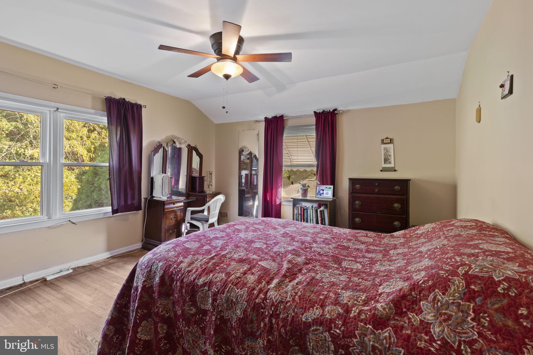 THORNEWOOD PARK - Residential