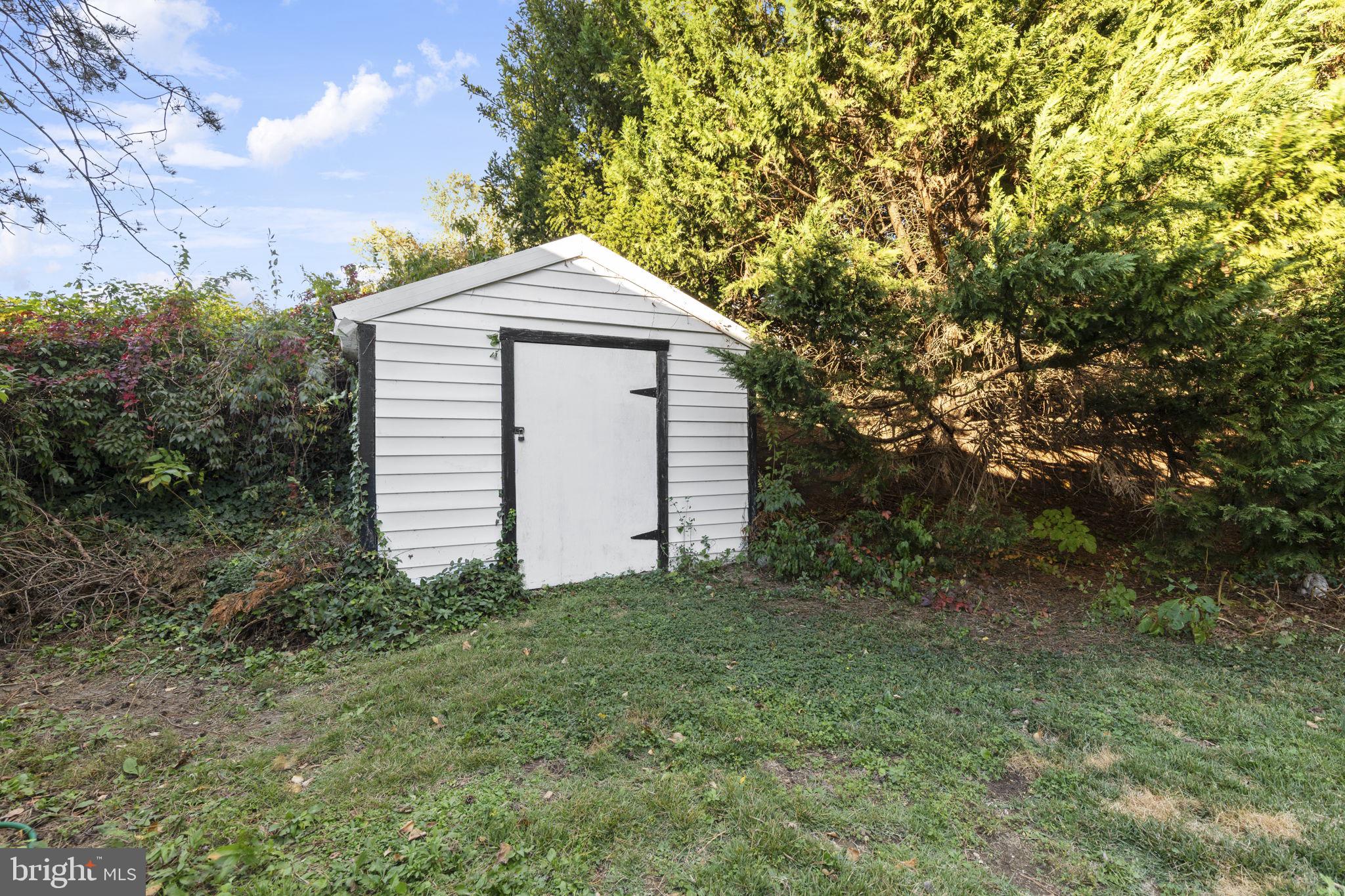 THORNEWOOD PARK - Residential