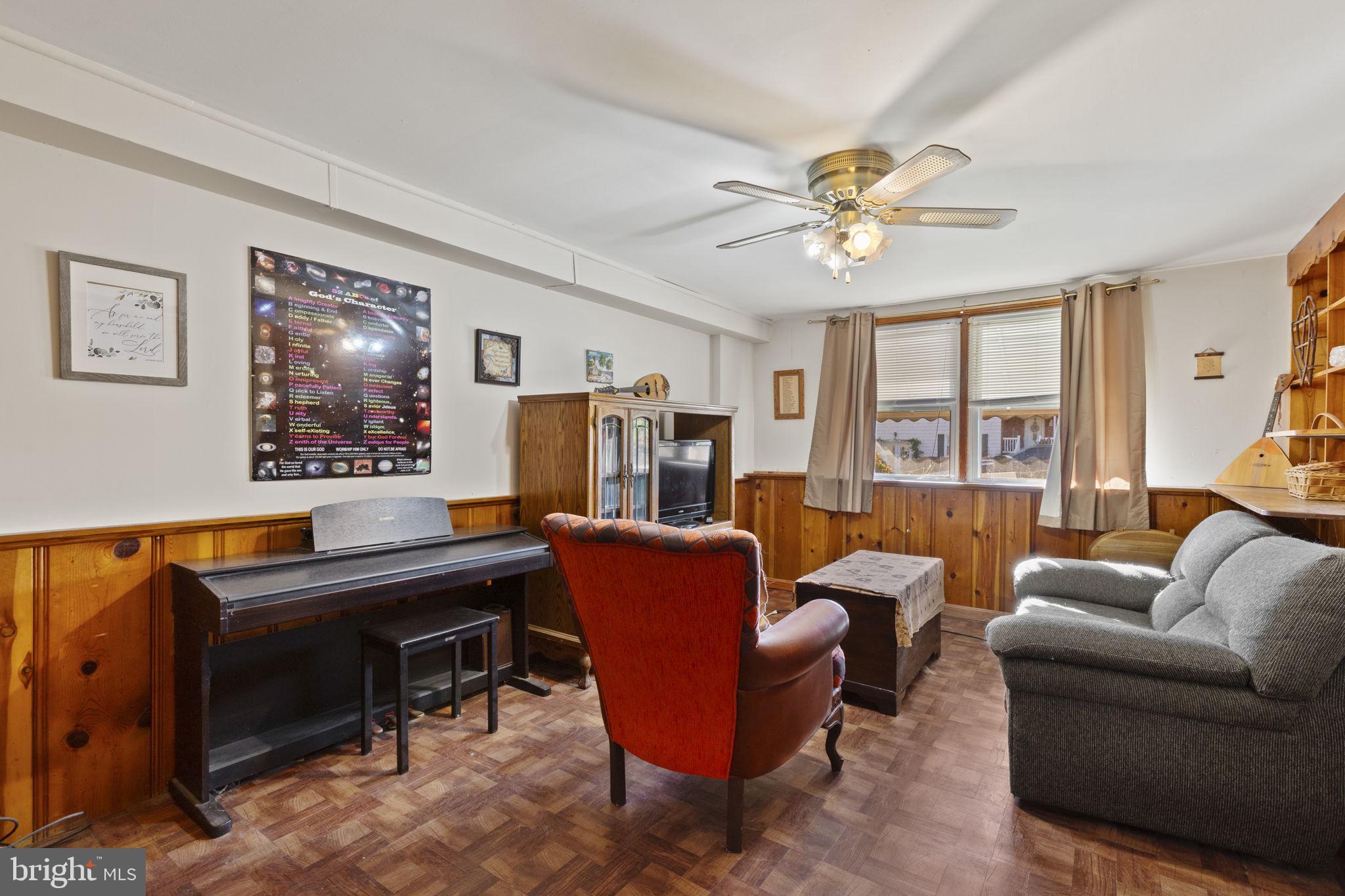 THORNEWOOD PARK - Residential