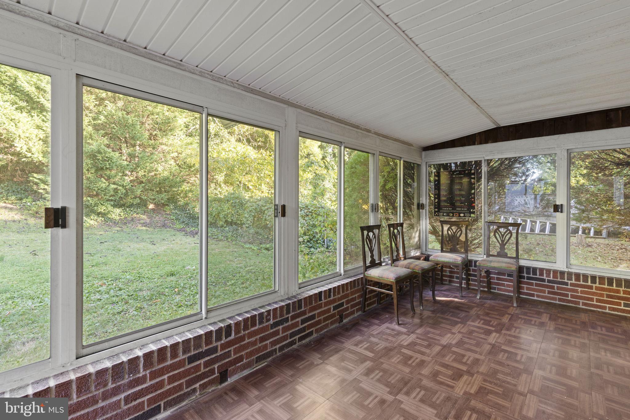 THORNEWOOD PARK - Residential