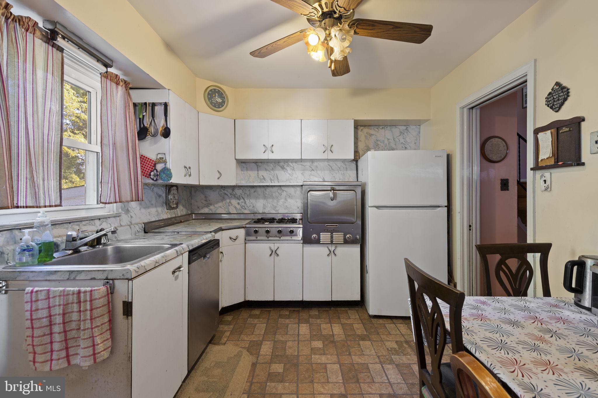 THORNEWOOD PARK - Residential