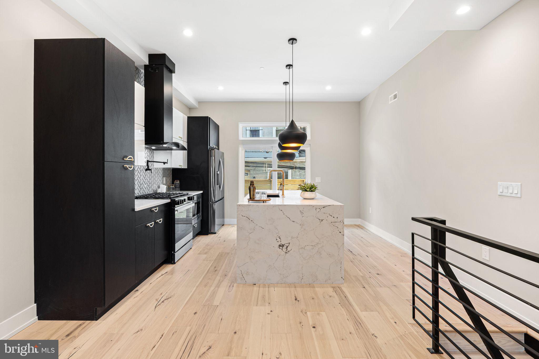 1318 S DORRANCE STREET