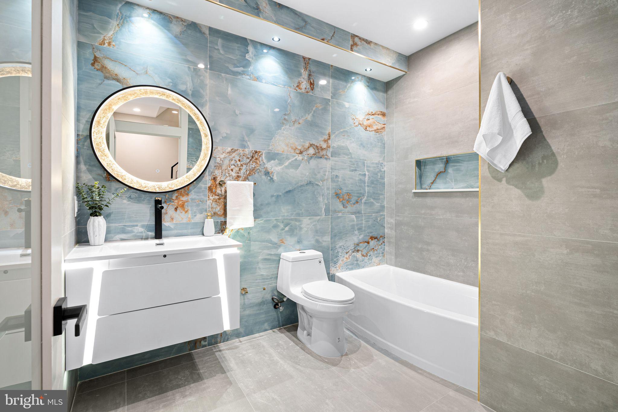 POINT BREEZE - Residential