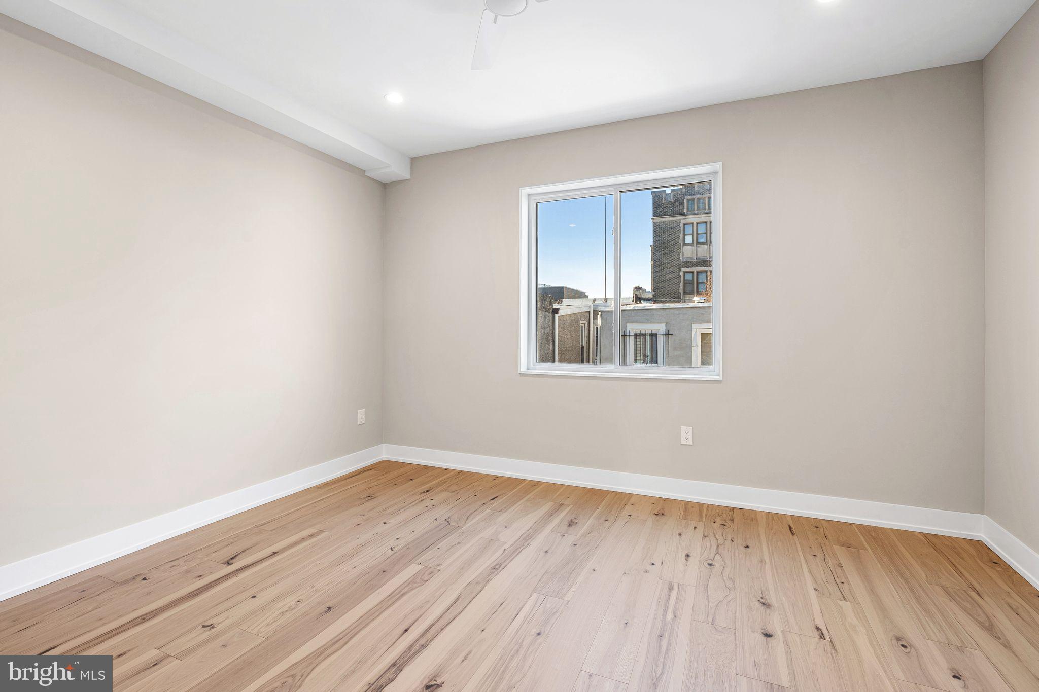 POINT BREEZE - Residential