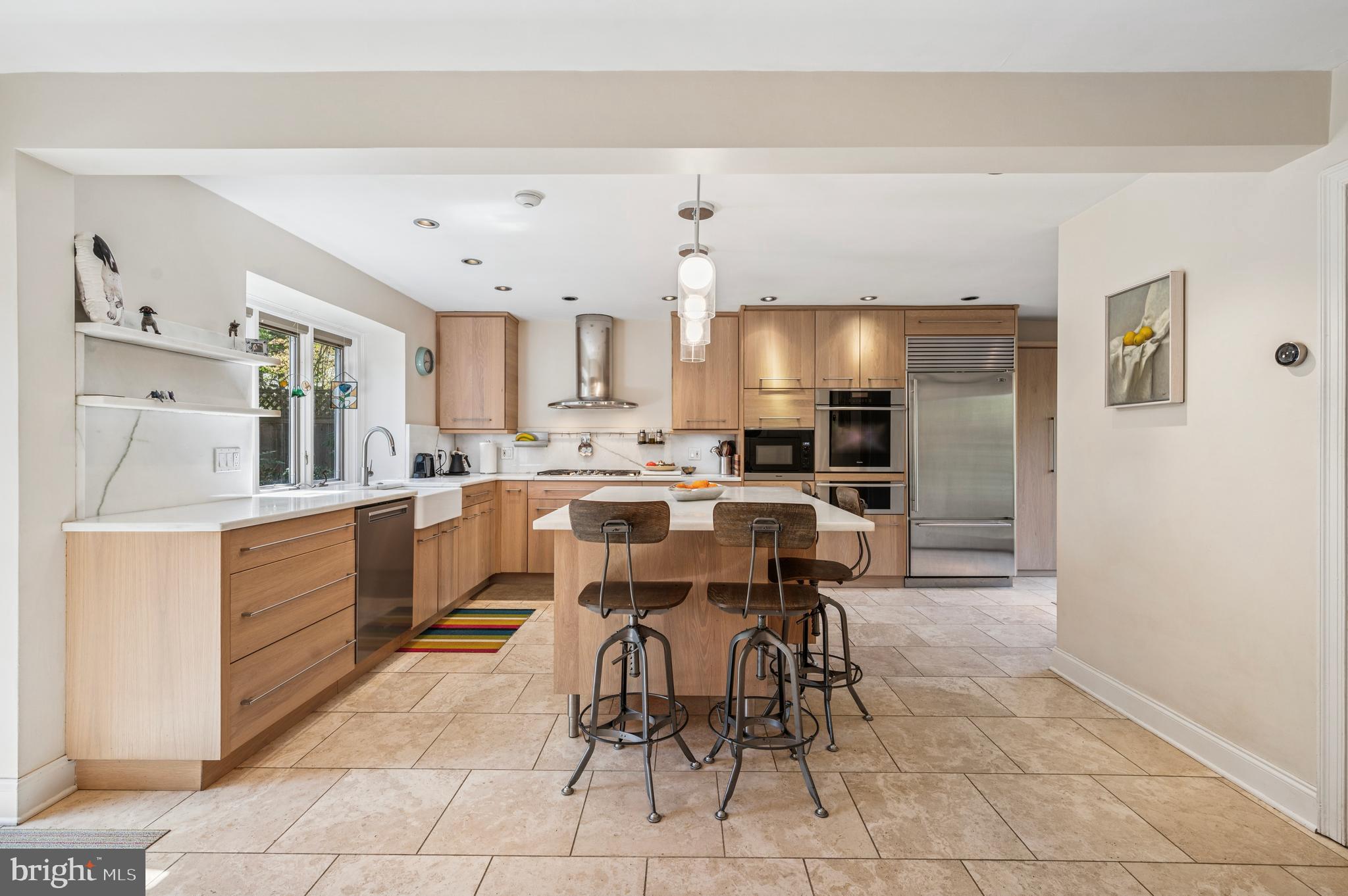 CHESTNUT HILL - Residential