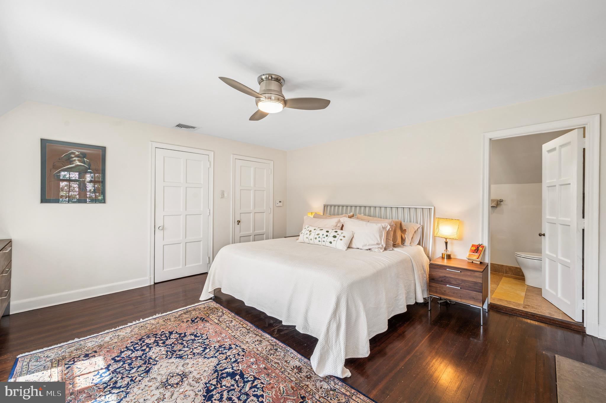 CHESTNUT HILL - Residential