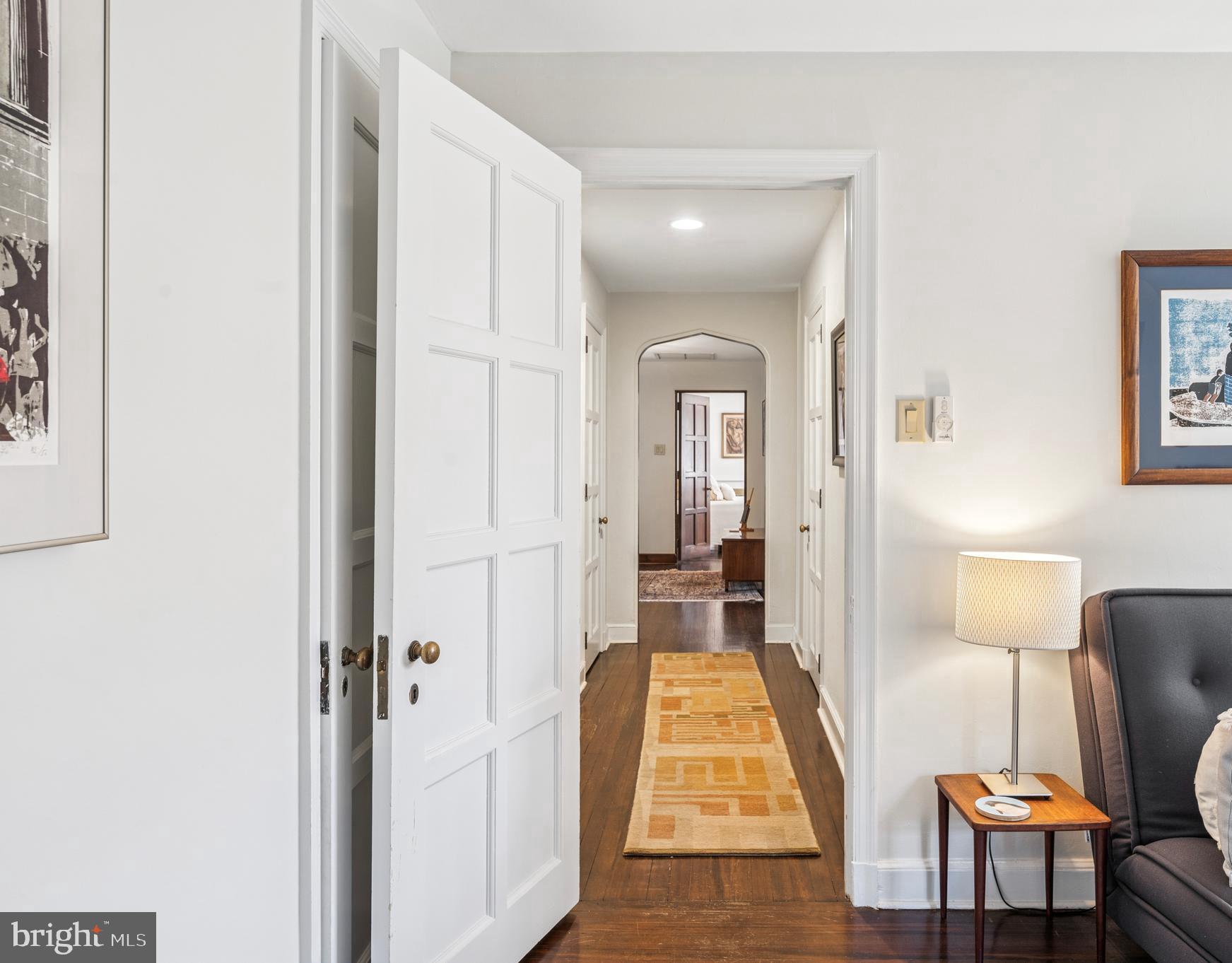 CHESTNUT HILL - Residential