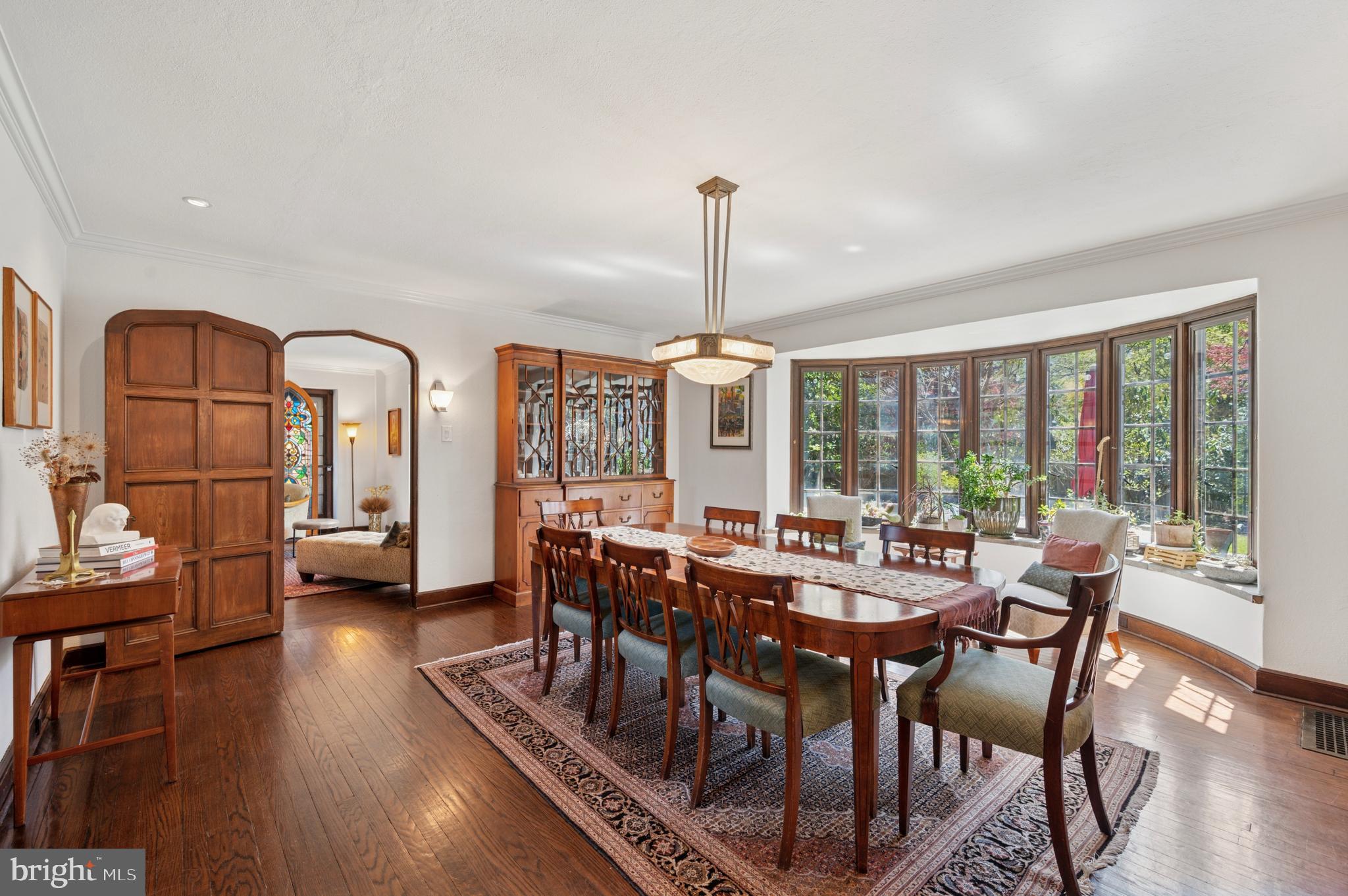 CHESTNUT HILL - Residential